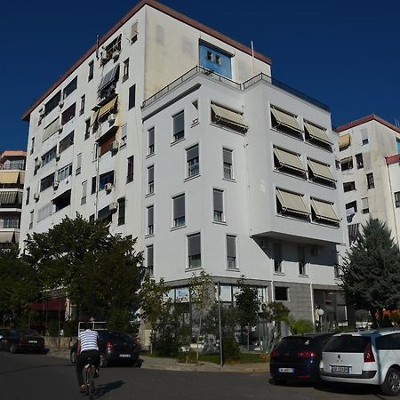 Click Apartments - Tirana Exterior photo